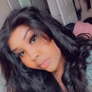 Meet your Posher, Deandra